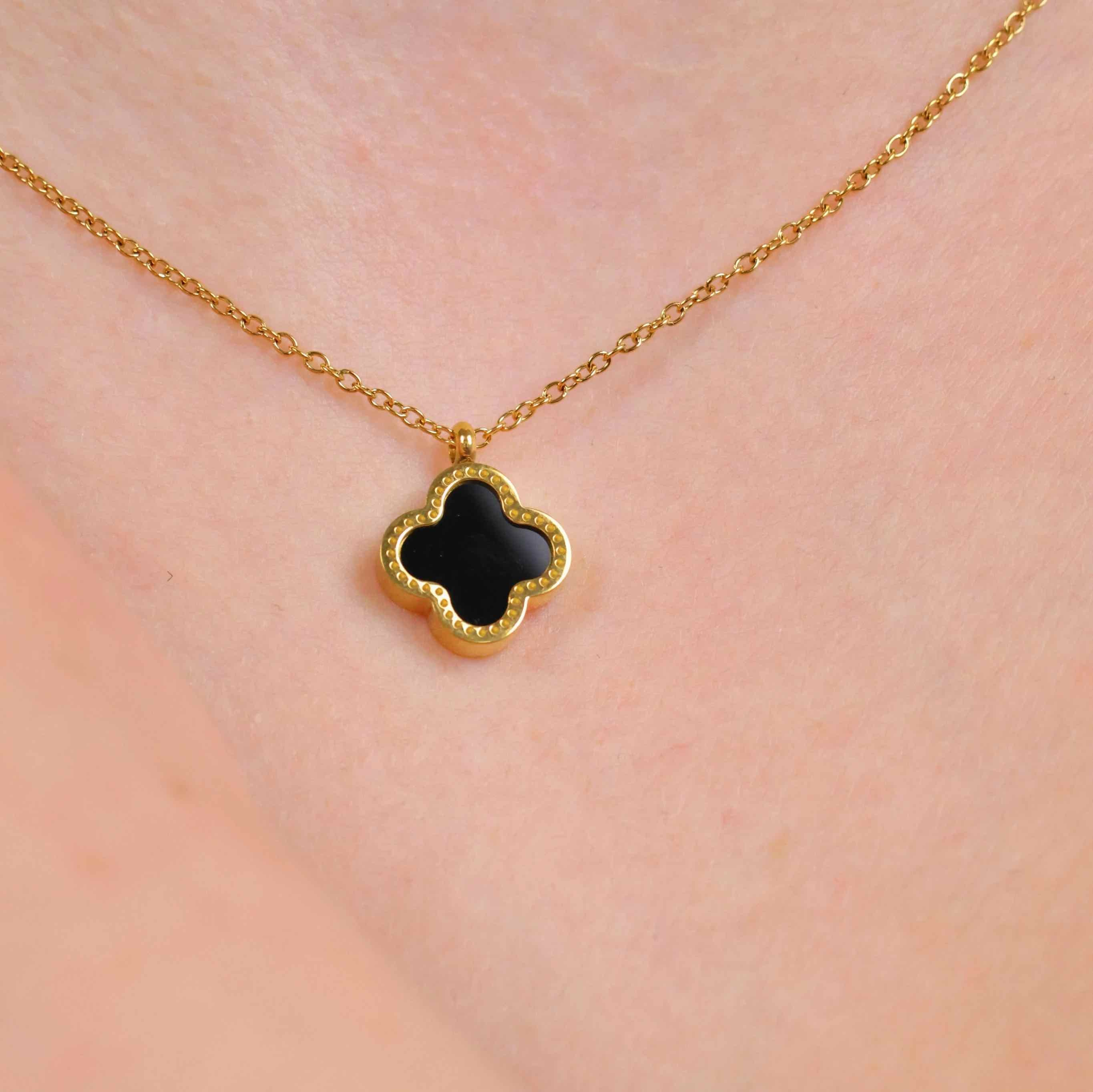 Black Clover Kette aus 316L Edelstahl mit 18k Goldbeschichtung