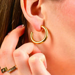 Hochwertige, massive Daily Hoop Ohrringe 25mm aus 316L Edelstahl mit echter 18k Gold-Veredlung