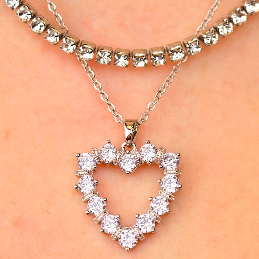 Feine Diamond Herz Kette aus Edelstahl in Silber mit hochwertigem Zirkonia Herzanhänger