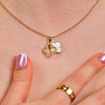 White Deluxe Clover Kette aus 316L Edelstahl mit 18k Gold-Legierung und hochwertigen Zirkonia Diamanten